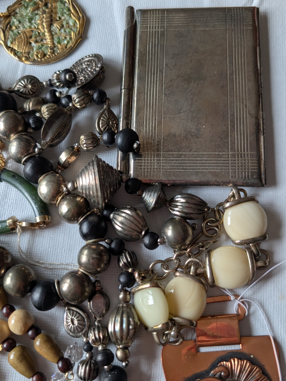 Assorted jewelry Unbranded miscellaneous items - Picture 3 of 16
